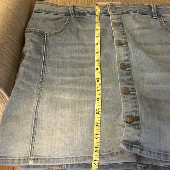 American Eagle Hi-rise A-line stretch denim button front skirt with pockets - Picture 5 of 7